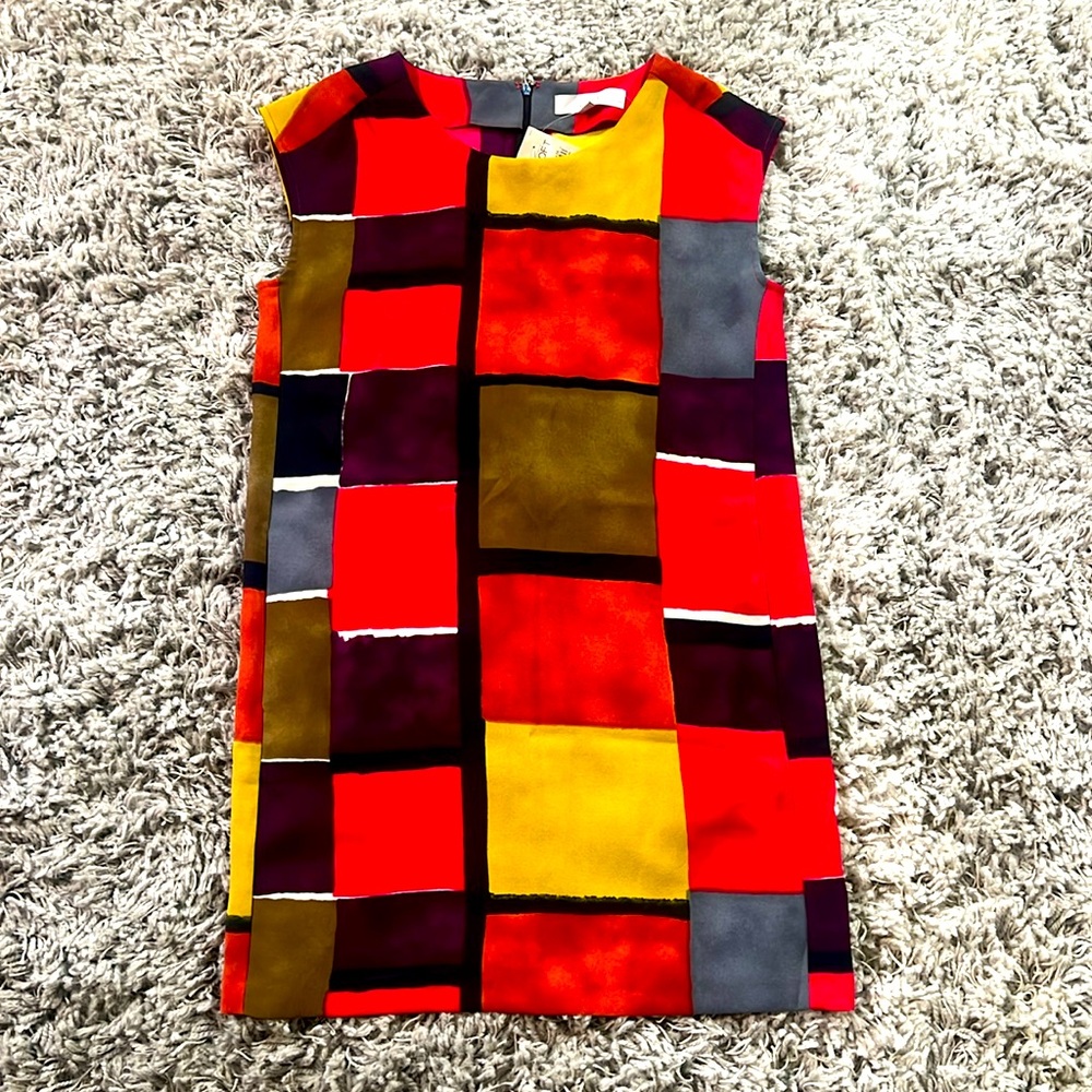 Loft NWT Sz: 4P.  Painterly block short sleeve woven shift dress with pockets